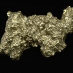 Největší zlatý valoun, který byl kdy nalezen, vážil jako dospělý muž