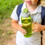 V plastových lahvích pro děti našli škodlivé změkčovadlo