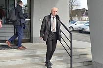 Bývalý starosta Golčova Jeníkova u soudu přiznal vinu v kauze sokolovna