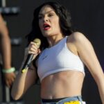 Britská zpěvačka Jessie J oznámila, že trpí rakovinou prsu a půjde na operaci