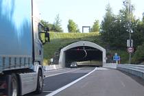 Největší komplikace roku. Zavřel se Jihlavský tunel, řidiči musí na objížďky