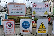 Další omezení v Krucemburku začíná. Snímek je pořízený při minulé uzavírce. Další omezení v Krucemburku začíná. Snímek je pořízený při minulé uzavírce.