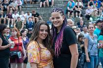 Vysočina Fest navšítily od čtvrtka do soboty tisíce diváků, kterým zahráo přes čtyřicet interpretů. Vyšlo i počasí a panovala skvělá atmosféra. 