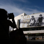 V Cannes začíná filmový festival, čestné ocenění převezme Peter Jackson