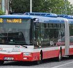 Problémy na lince 348 pokračují: Cestující pokousala řidiče autobusu, pak utekla
