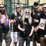 Švédská metalová skupina Sabaton dala nosorožci ze zoo Plzeň jméno Karel