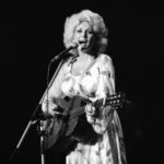 Zemřela legenda americké country Dolly Partonová