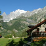 Klimatická změna a povodně v Nepálu vzbuzují obavy i ve stínu Mont Blanc