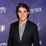 Ve 34 letech zemřel RJ Mitte, známý jako Walter Jr v seriálu Perníkový táta